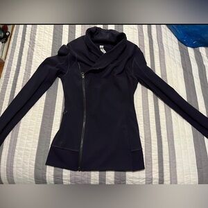 Lululemon Bhakti Yoga purple jacket size 4